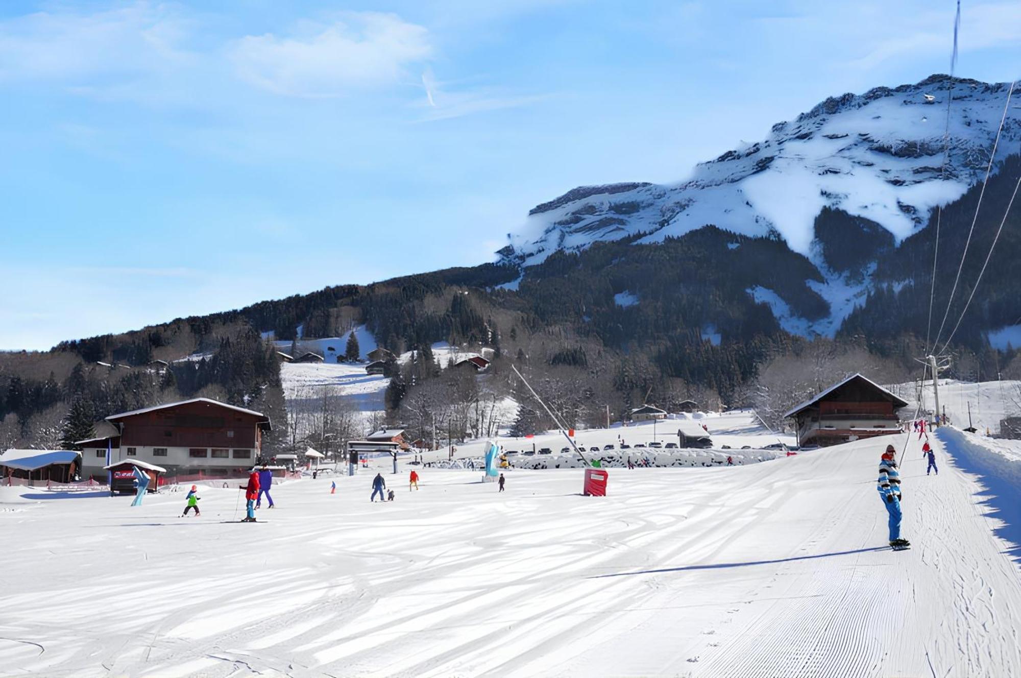 Chalet Cosy A Sixt-Fer-A-Cheval Avec Vue Sur La Montagne Exterior foto